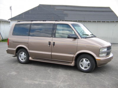 this is back when i first bought my van. sometime in may of 05