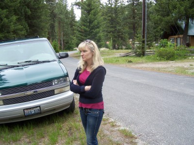 gf looking unhappy (with me?) at the cabin, after bouncing around for 2 1/2 hrs......she is definitely detracting from the full beauty of my awesome machine.